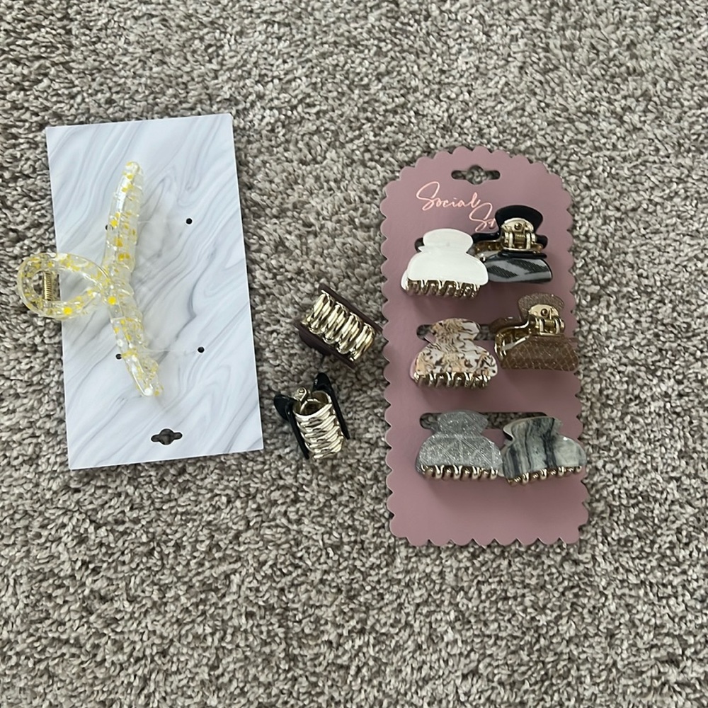 ⭐️ Firm Price ⭐️ Bundle of jaw clips